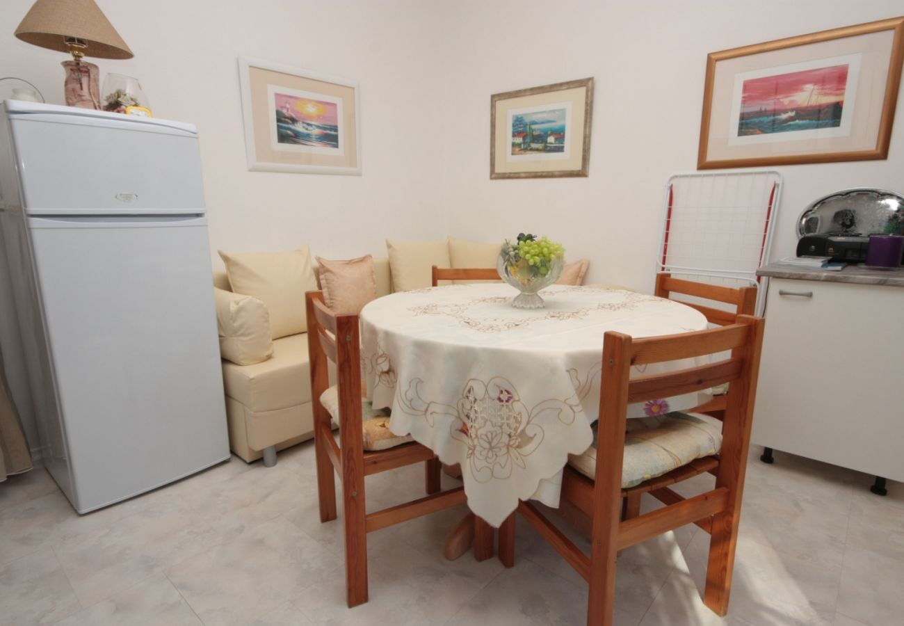 Apartamento en Vrvari - Holiday apartment in Vrvari 5195-1