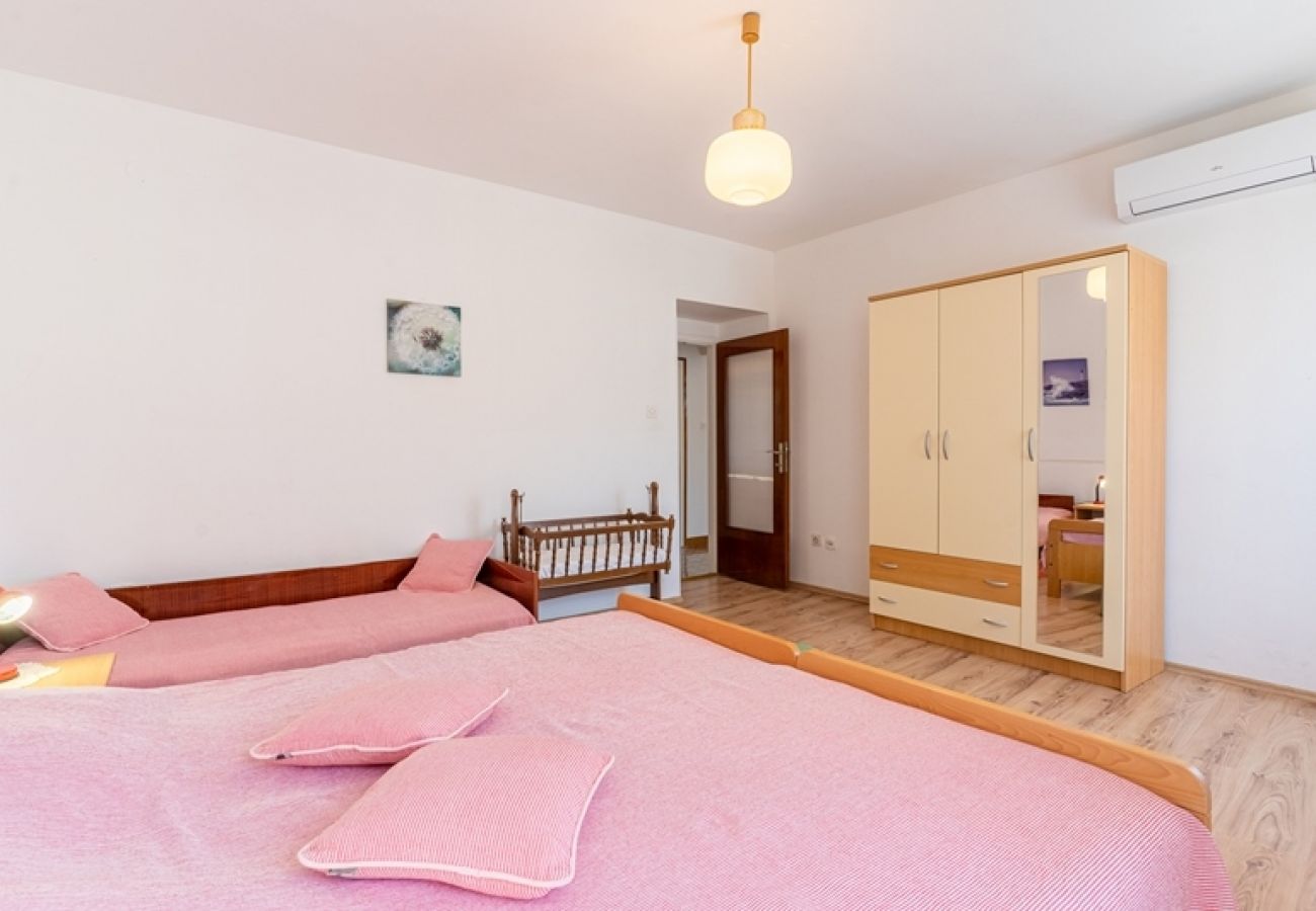 Apartamento en Cres - Apartamento en Cres con Terraza, Acondicionador, WIFI (5205-1)