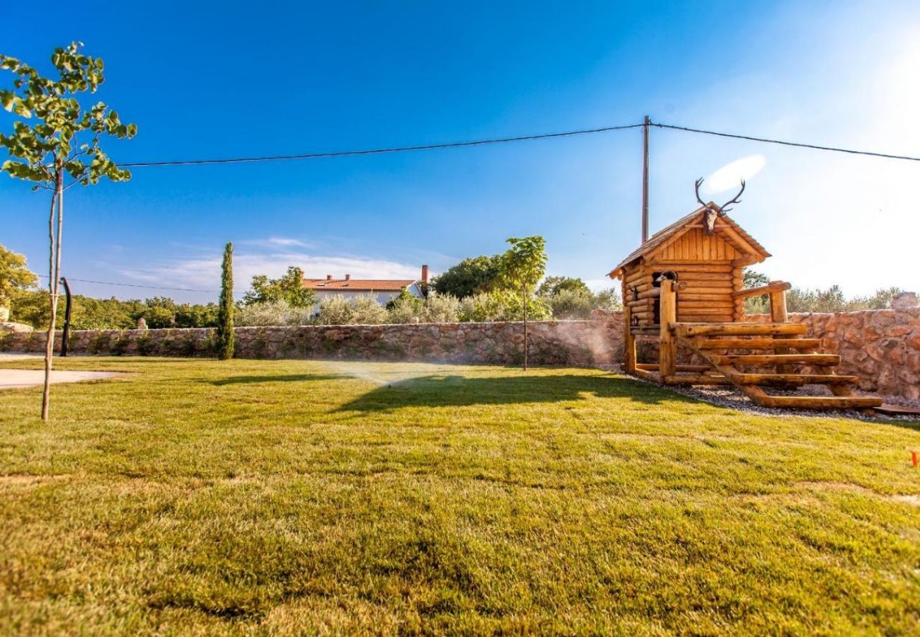 Casa en Vrbnik - Casa de vacaciones en Vrbnik con Terraza, Acondicionador, WIFI, Lavadora (5210-1)