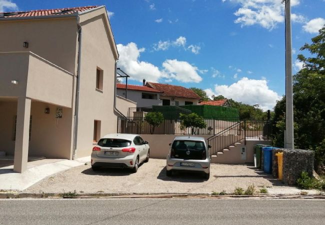 Casa en Vrgorac - Casa de vacaciones en Vrgorac con Terraza, Acondicionador, WIFI, Lavadora (5226-1) Casa en Vrgorac - Casa de vacaciones en Vrgorac con Terraza, Acondicionador, WIFI, Lavadora (5226-1)