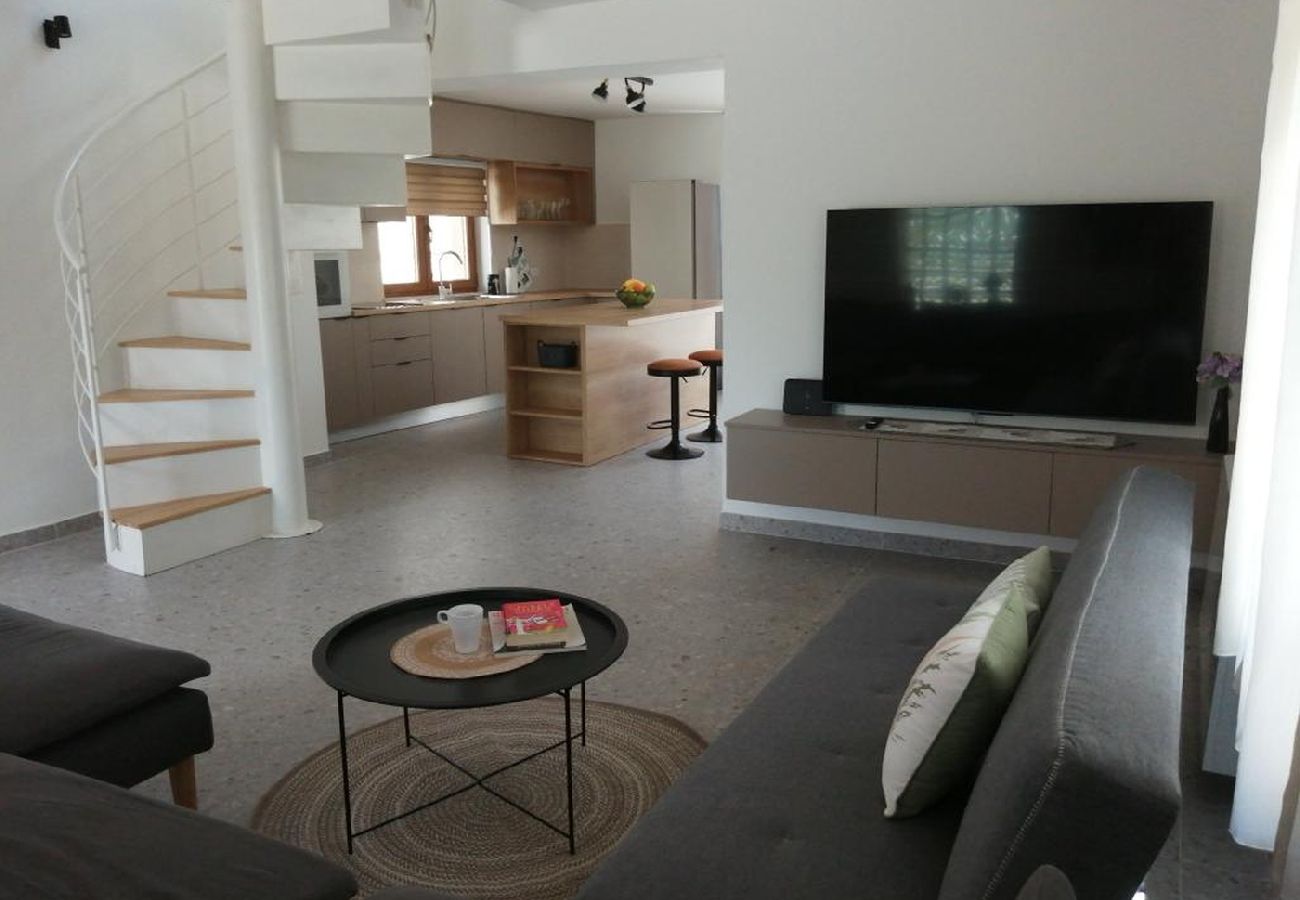 Casa en Vrgorac - Casa de vacaciones en Vrgorac con Terraza, Acondicionador, WIFI, Lavadora (5226-1)