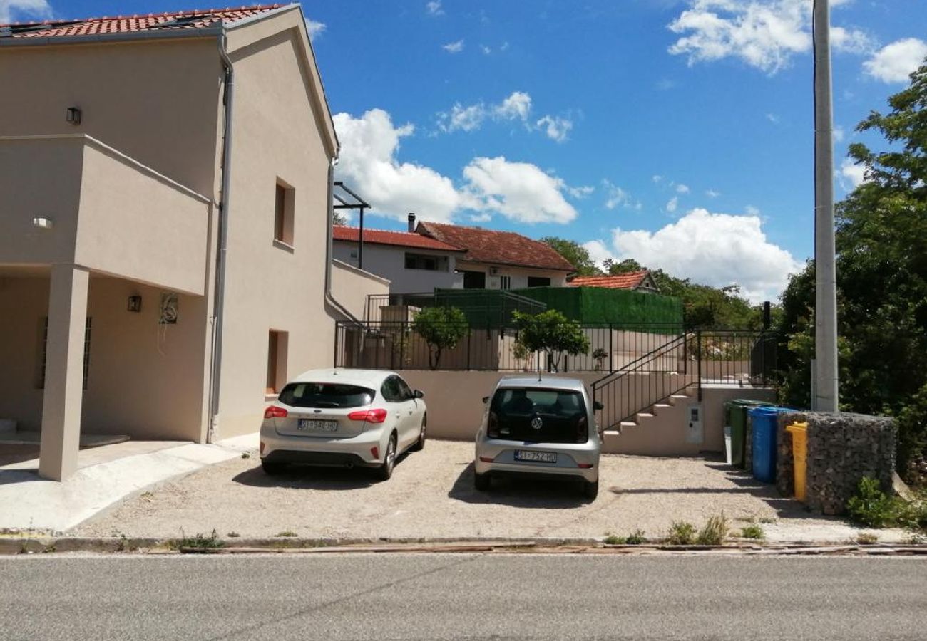 Casa en Vrgorac - Casa de vacaciones en Vrgorac con Terraza, Acondicionador, WIFI, Lavadora (5226-1)