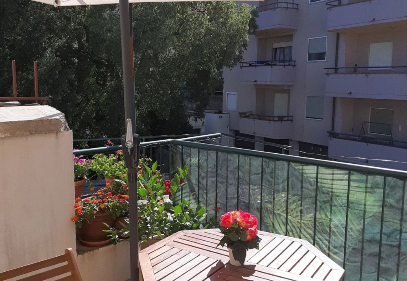 Apartamento en Split - Apartamento en Split con Terraza, Acondicionador, WIFI, Lavadora (5222-1)