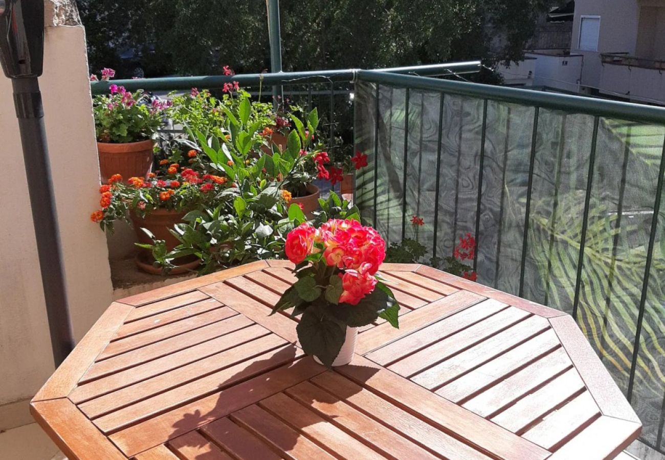 Apartamento en Split - Apartamento en Split con Terraza, Acondicionador, WIFI, Lavadora (5222-1)