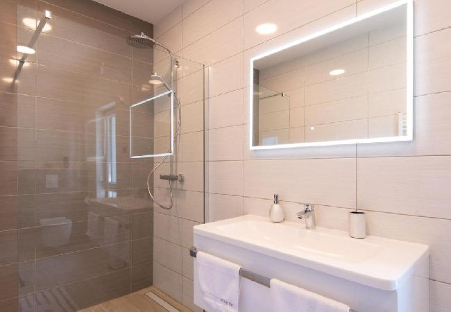 Casa en Orebic - Casa de vacaciones en Orebić con Seaview, Terraza, Acondicionador, WIFI (5227-1) Casa en Orebic - Casa de vacaciones en Orebić con Seaview, Terraza, Acondicionador, WIFI (5227-1)