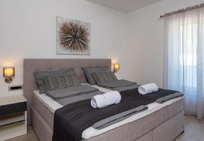 Casa en Orebic - Casa de vacaciones en Orebić con Seaview, Terraza, Acondicionador, WIFI (5227-1) Casa en Orebic - Casa de vacaciones en Orebić con Seaview, Terraza, Acondicionador, WIFI (5227-1)