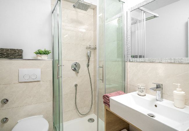 Apartamento en Vodice - Apartamento en Vodice con Balcón, Acondicionador, WIFI (82-1) Apartamento en Vodice - Apartamento en Vodice con Balcón, Acondicionador, WIFI (82-1)