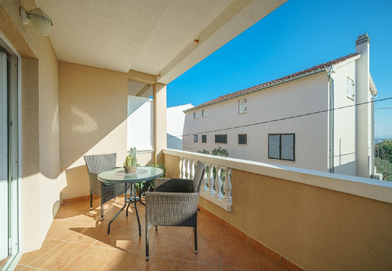 Apartamento en Vodice - Apartamento en Vodice con Balcón, Acondicionador, WIFI (82-1)