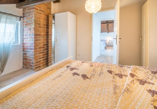 Casa en Garica - Casa de vacaciones / Isla de Krk, con piscina, terraza, aire acondicionado, Wi-Fi, lavadora (5234-1) Casa en Garica - Casa de vacaciones / Isla de Krk, con piscina, terraza, aire acondicionado, Wi-Fi, lavadora (5234-1)