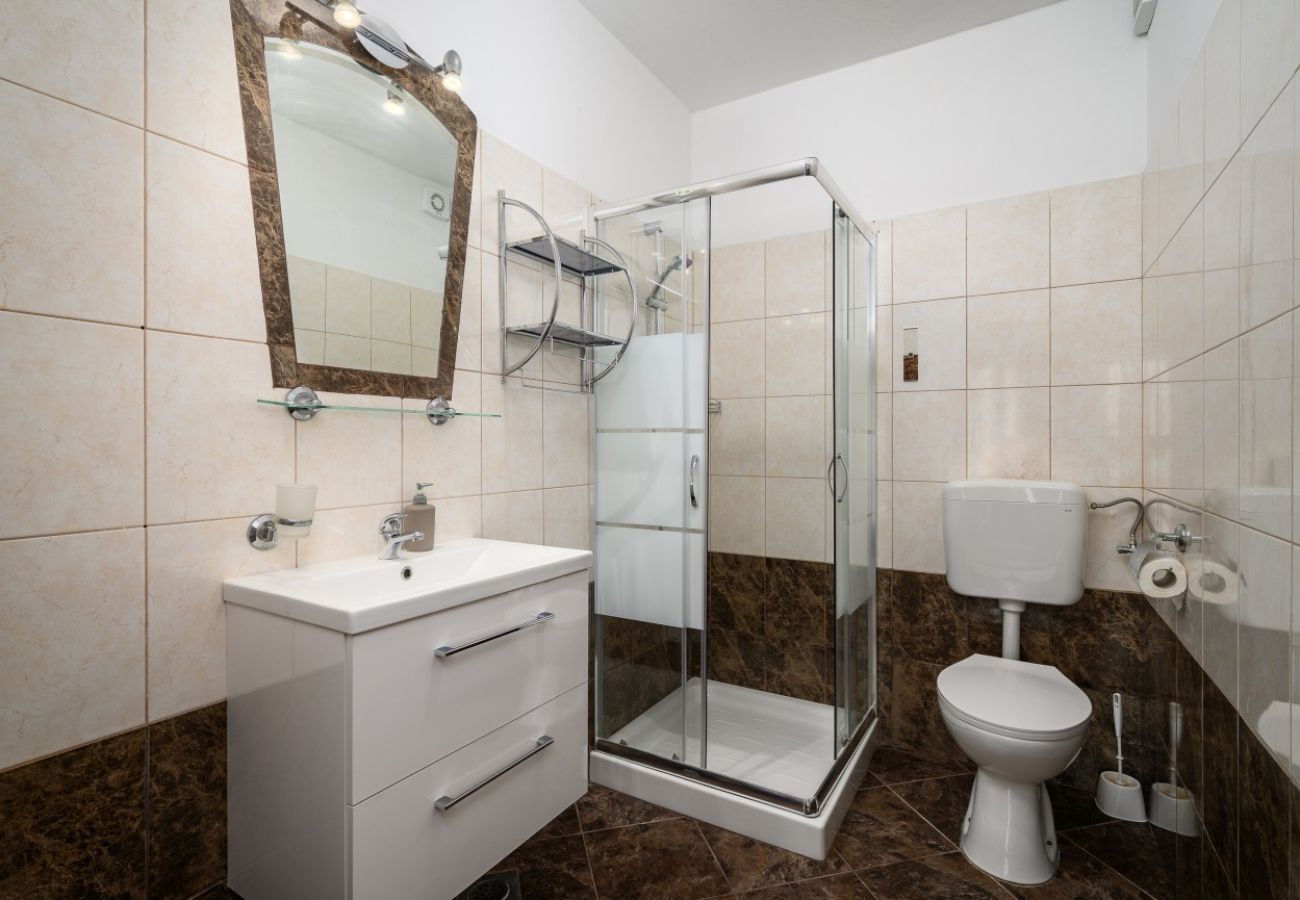 Apartamento en Drenje - Apartamento de vacaciones en Drenje con vista al mar, terraza, aire acondicionado y Wi-Fi (5235-6)