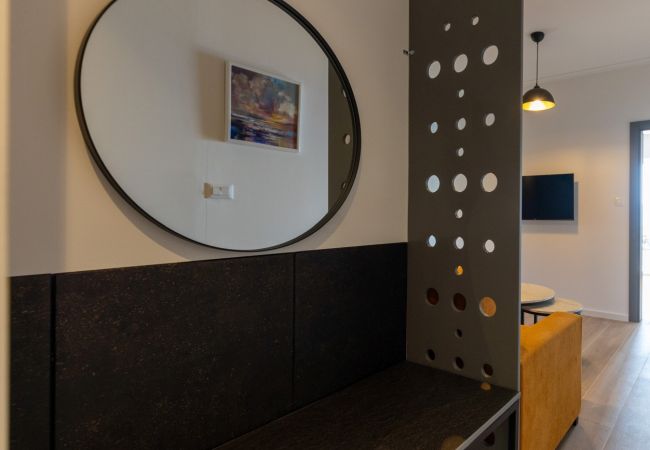 Apartamento en Pisak - Apartamento en Pisak con vistas al mar, terraza, aire acondicionado y Wi-Fi (4871-5) Apartamento en Pisak - Apartamento en Pisak con vistas al mar, terraza, aire acondicionado y Wi-Fi (4871-5)