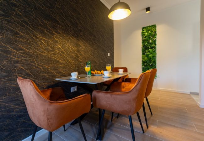 Apartamento en Pisak - Apartamento en Pisak con vistas al mar, terraza, aire acondicionado y Wi-Fi (4871-5) Apartamento en Pisak - Apartamento en Pisak con vistas al mar, terraza, aire acondicionado y Wi-Fi (4871-5)