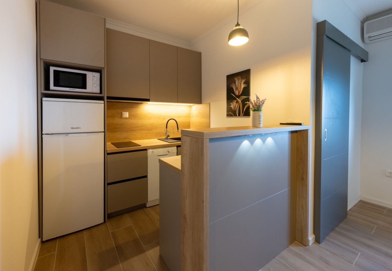 Apartamento en Pisak - Apartamento en Pisak con vistas al mar, terraza, aire acondicionado y Wi-Fi (4871-5)