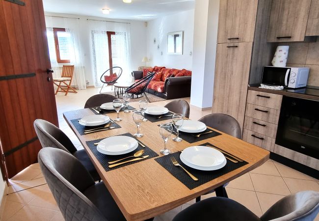 Apartamento en Privlaka - Apartment 5237-2 for 6+1 Pers. in Privlaka Apartamento en Privlaka - Apartment 5237-2 for 6+1 Pers. in Privlaka