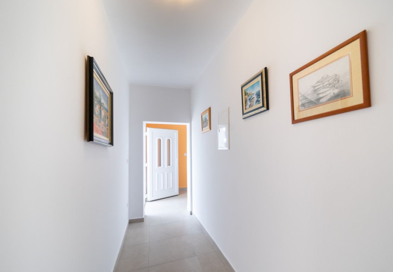 Apartamento en Rab - Apartamento en Barbat con vistas al mar, lavavajillas, aire acondicionado (660-6) Apartamento en Rab - Apartamento en Barbat con vistas al mar, lavavajillas, aire acondicionado (660-6)