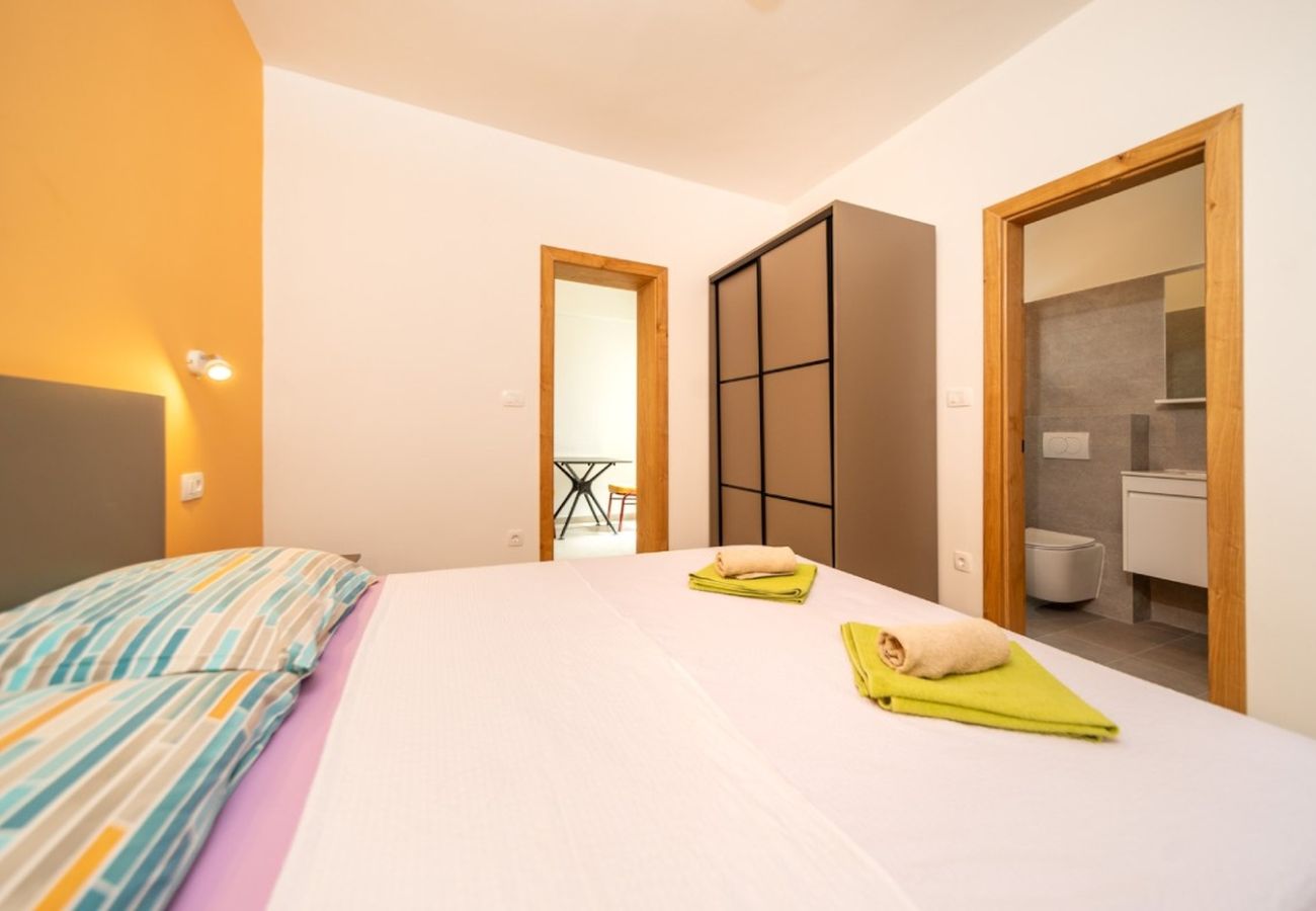 Apartamento en Rab - Apartamento en Barbat con vistas al mar, lavavajillas, aire acondicionado (660-6) Apartamento en Rab - Apartamento en Barbat con vistas al mar, lavavajillas, aire acondicionado (660-6)