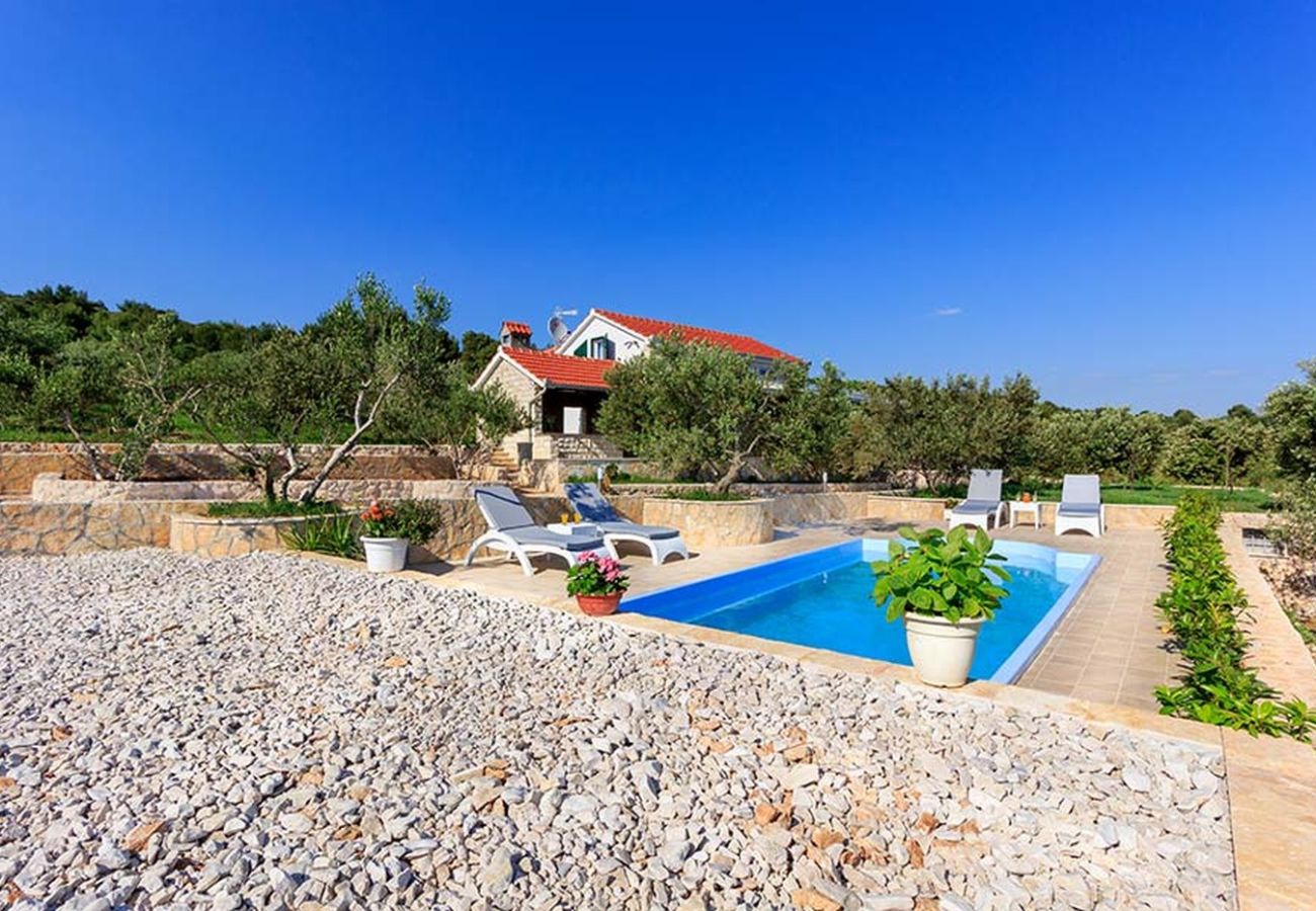 Villa en Okrug Gornji - Ferienhaus 5243 für 8 Pers