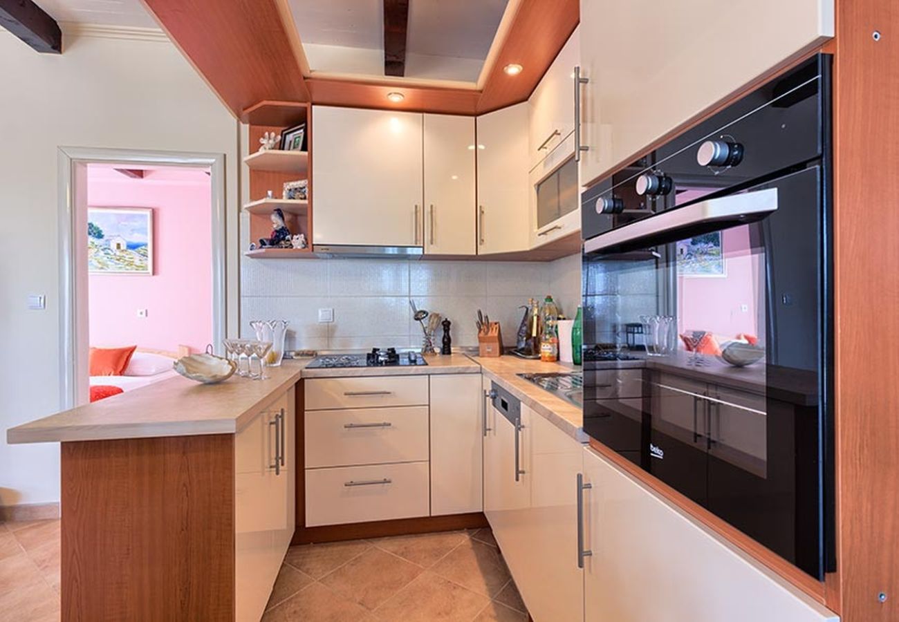 Villa en Okrug Gornji - Ferienhaus 5243 für 8 Pers
