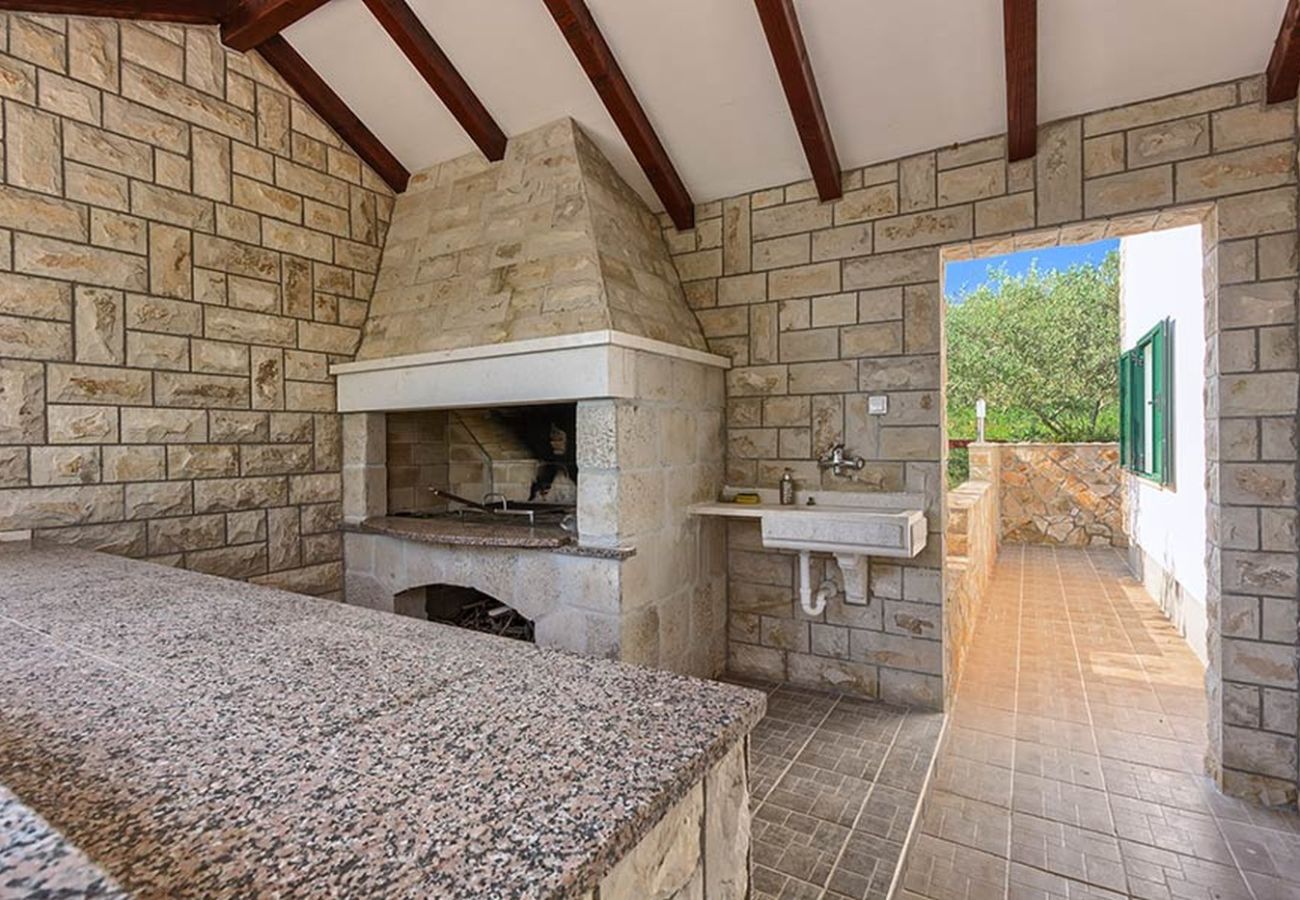 Villa en Okrug Gornji - Ferienhaus 5243 für 8 Pers