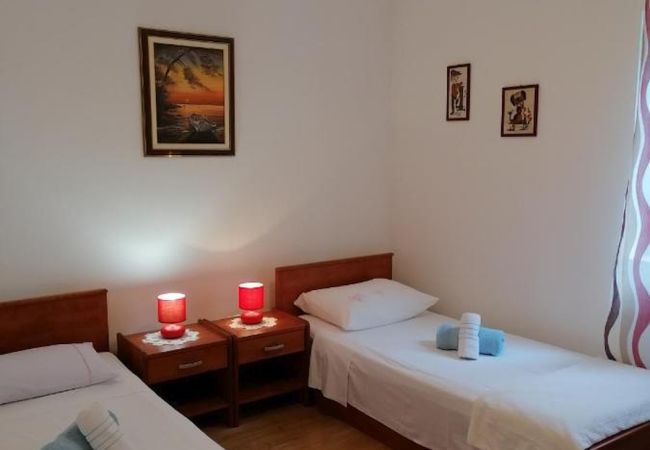 Appartement à Mali Lošinj - Appartement dans Mali Lošinj avec Balcon, Climatisation, WIFI (72-1) Appartement à Mali Lošinj - Appartement dans Mali Lošinj avec Balcon, Climatisation, WIFI (72-1)