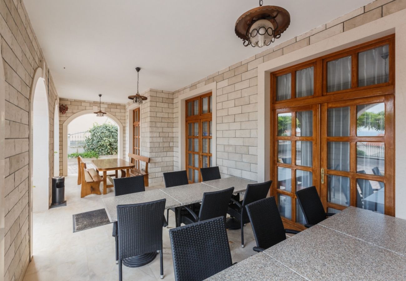 Chambres d'hôtes à Duce - Chambre dans Duće avec vue mer, Balcon, Climatisation, WIFI (79-1)