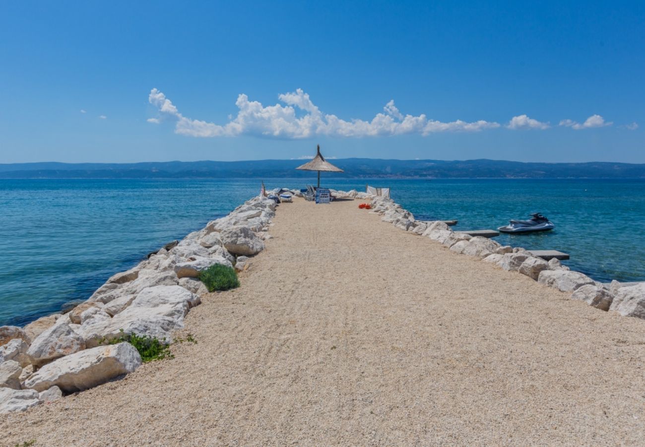 Chambres d'hôtes à Duce - Chambre dans Duće avec vue mer, Balcon, Climatisation, WIFI (79-1)