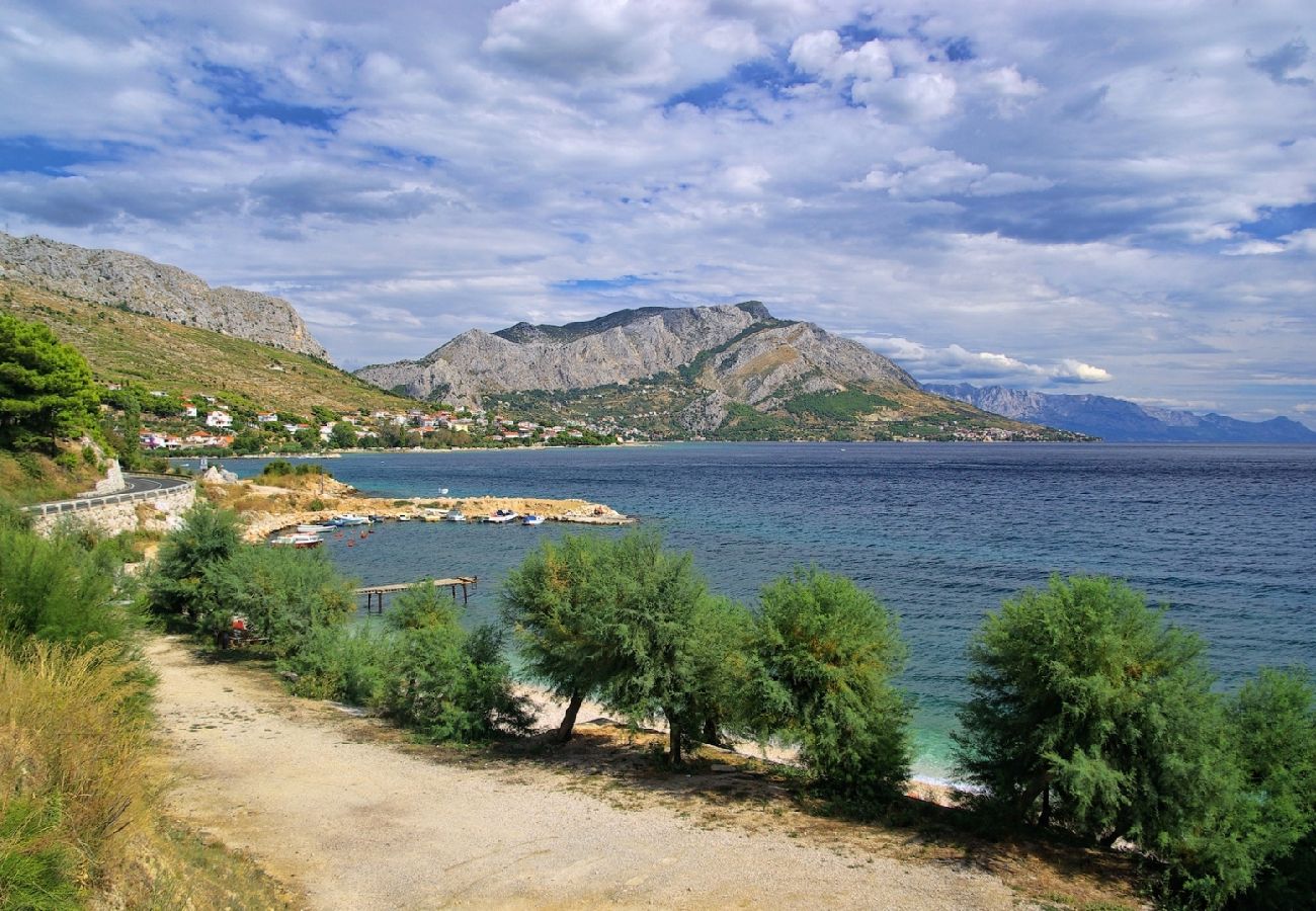 Chambres d'hôtes à Duce - Chambre dans Duće avec vue mer, Balcon, Climatisation, WIFI (79-1)