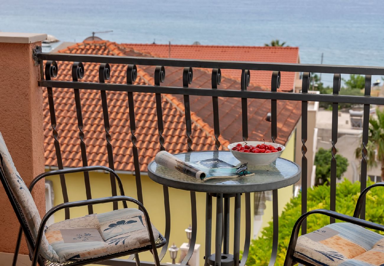 Chambres d'hôtes à Duce - Chambre dans Duće avec vue mer, Balcon, Climatisation, WIFI (79-1)