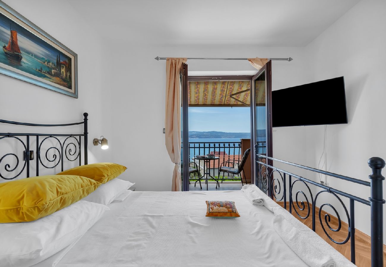 Chambres d'hôtes à Duce - Chambre dans Duće avec vue mer, Balcon, Climatisation, WIFI (79-1)