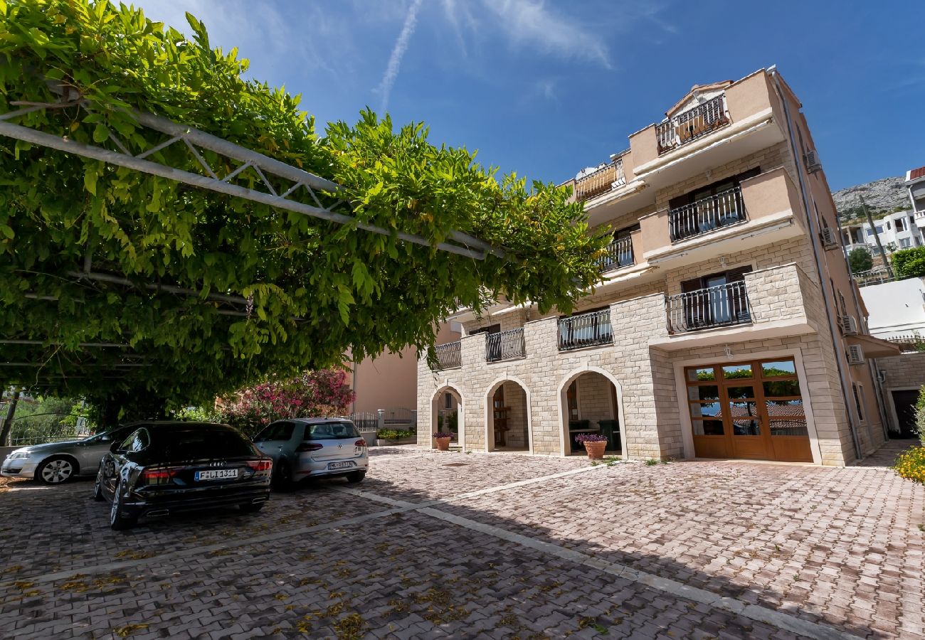 Chambres d'hôtes à Duce - Chambre dans Duće avec vue mer, Balcon, Climatisation, WIFI (79-1)