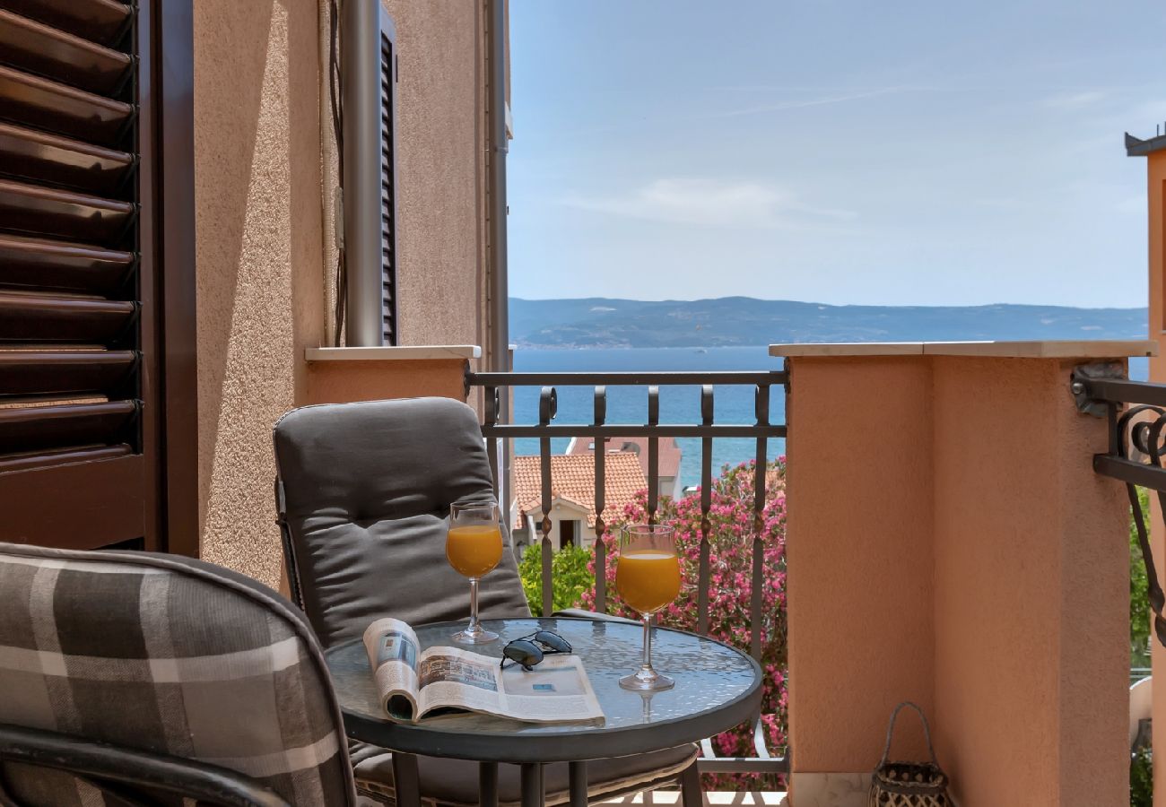 Chambres d'hôtes à Duce - Chambre dans Duće avec vue mer, Balcon, Climatisation, WIFI (79-4)