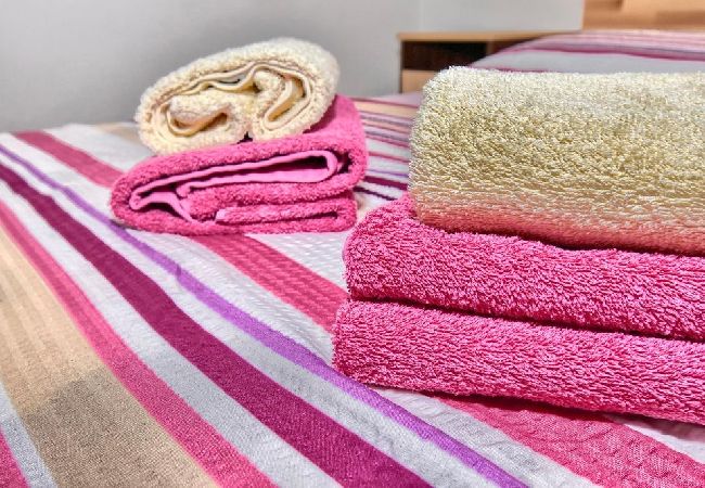 Appartement à Pisak - Appartement dans Pisak avec vue mer, terrasse, Climatisation, WIFI (77-3) Appartement à Pisak - Appartement dans Pisak avec vue mer, terrasse, Climatisation, WIFI (77-3)