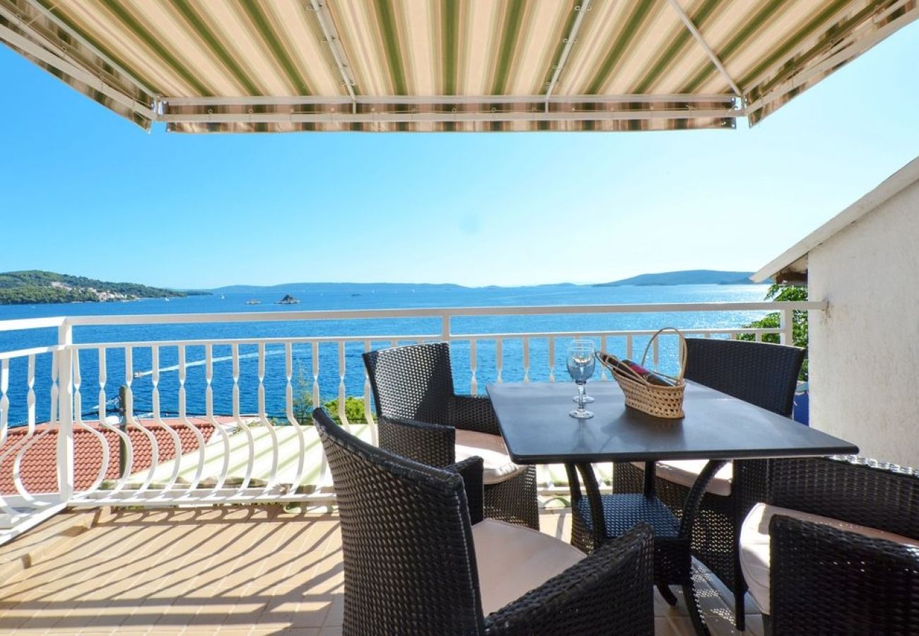 Appartement à Seget Vranjica - Appartement dans Seget Vranjica avec vue mer, Balcon, Climatisation, WIFI (91-2)