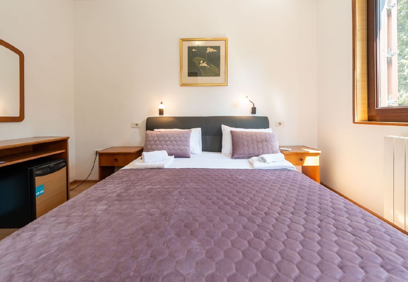 Chambres d'hôtes à Rovinj - Chambre dans Rovinj avec Balcon, Climatisation, WIFI, Machine à laver (96-1)