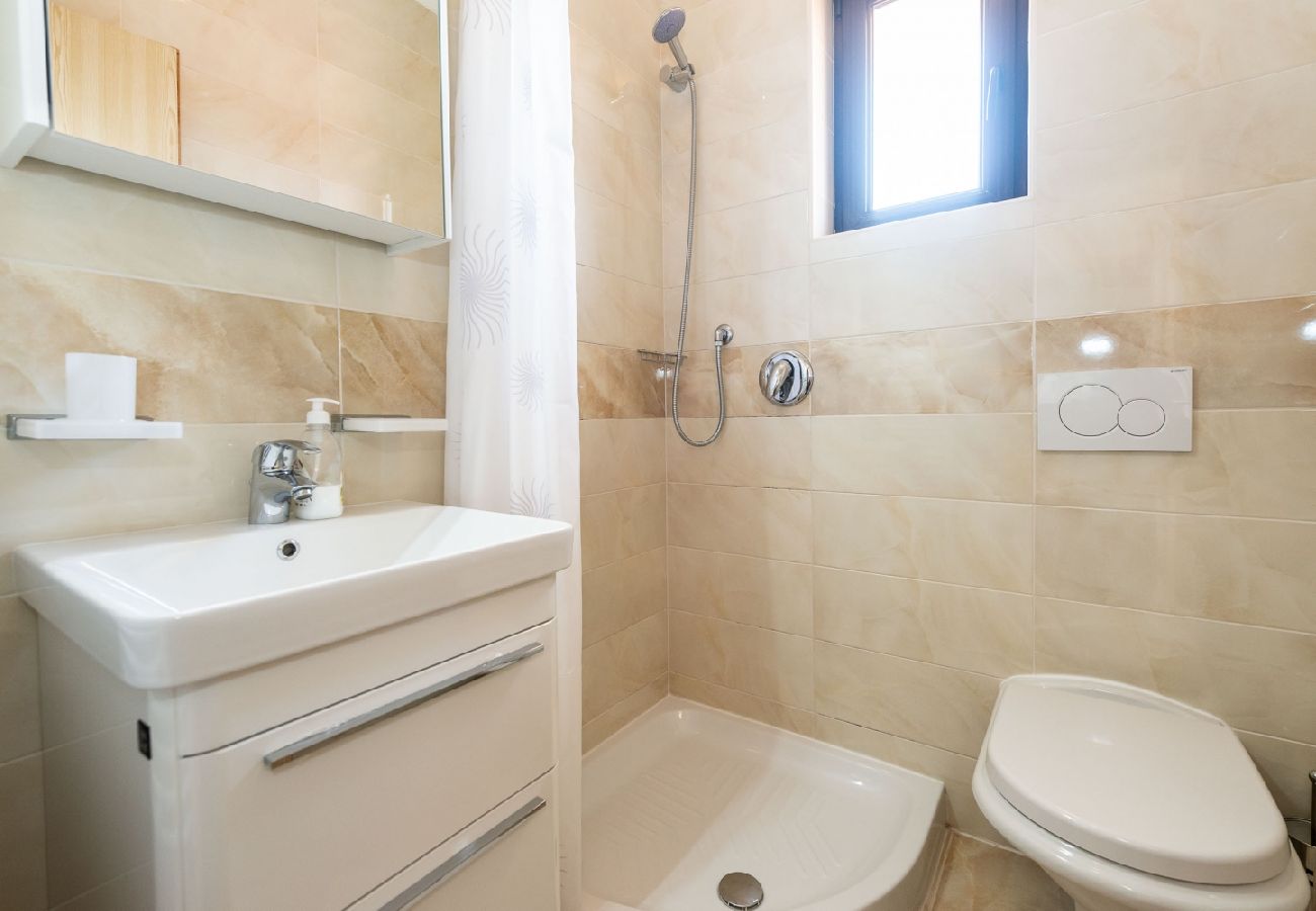 Chambres d'hôtes à Rovinj - Chambre dans Rovinj avec vue mer, Balcon, Climatisation, WIFI (96-3)