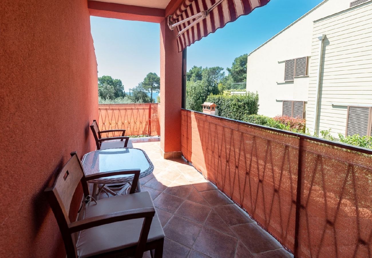 Chambres d'hôtes à Rovinj - Chambre dans Rovinj avec vue mer, Balcon, Climatisation, WIFI (96-4)