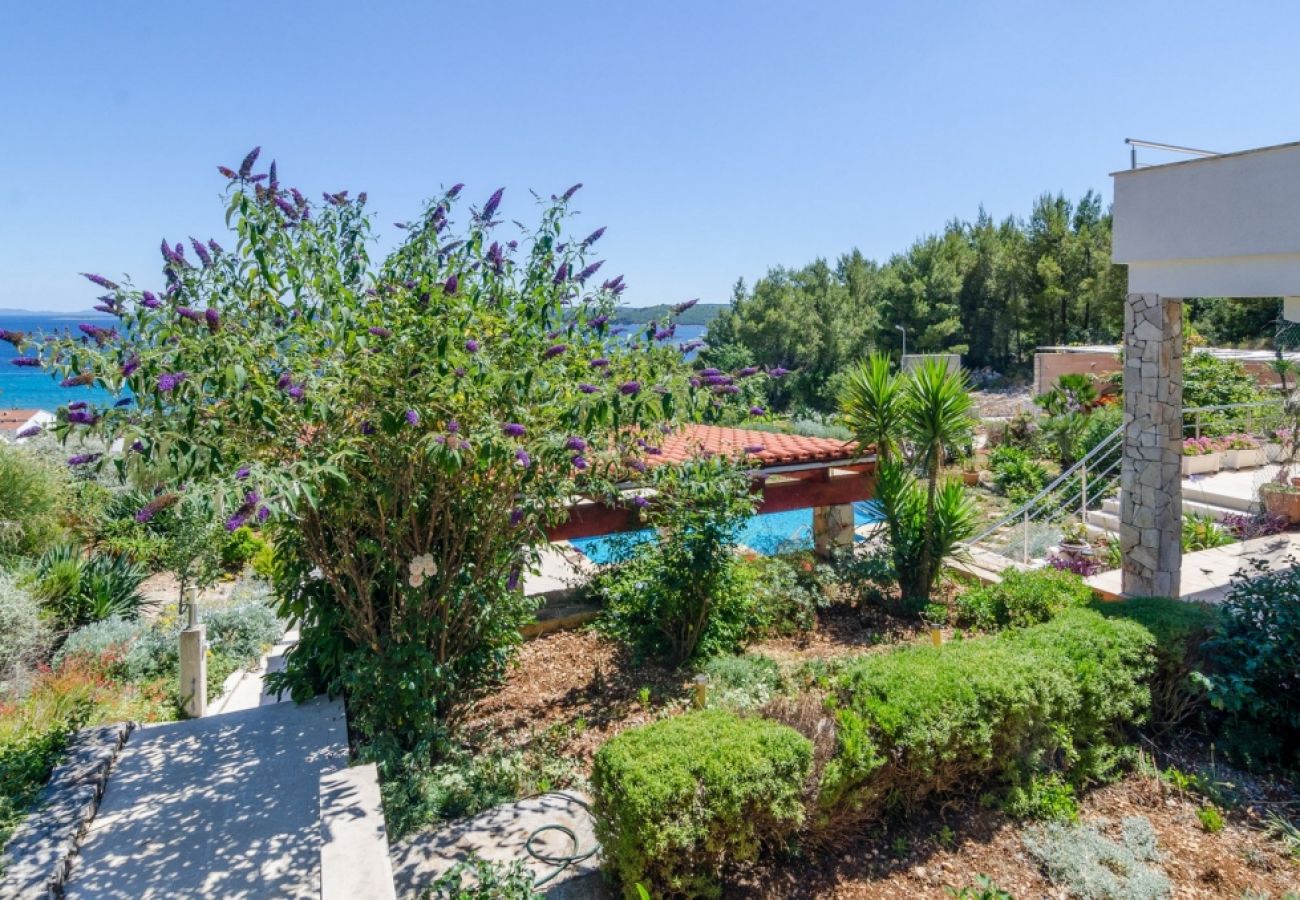 Appartement à Orebic - Ferienwohnung in Orebić mit Meerblick, Terrasse, Klimaanlage, W-LAN (114-1)