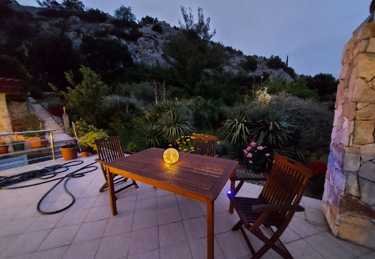 Appartement à Orebic - Ferienwohnung in Orebić mit Meerblick, Terrasse, Klimaanlage, W-LAN (114-1)