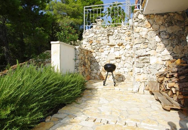 Appartement à Vela Luka - Appartement dans Tri Porte (Potirna) avec vue mer, terrasse, Climatisation, WIFI (5208-2) Appartement à Vela Luka - Appartement dans Tri Porte (Potirna) avec vue mer, terrasse, Climatisation, WIFI (5208-2)