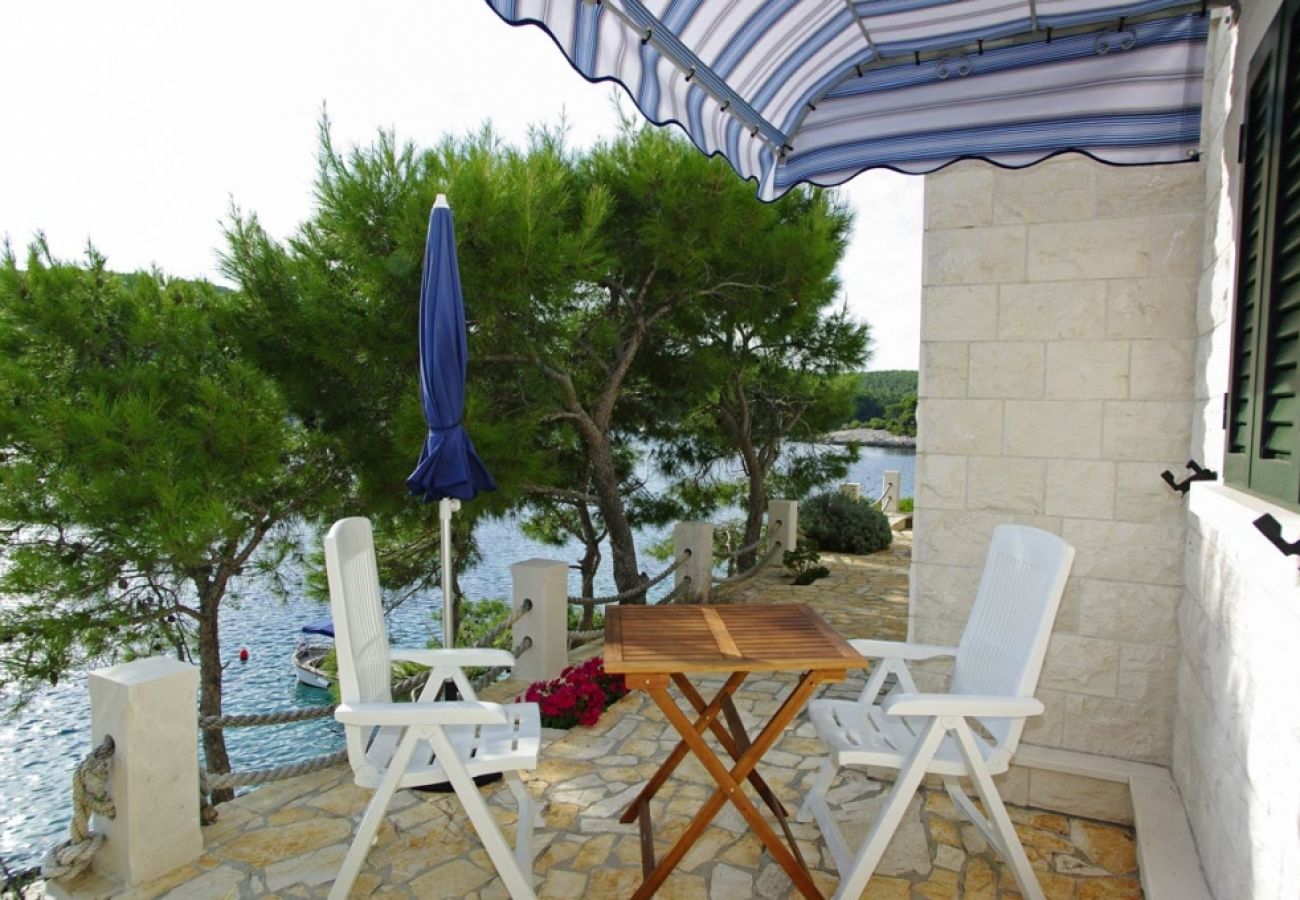 Appartement à Vela Luka - Appartement dans Tri Porte (Potirna) avec vue mer, terrasse, Climatisation, WIFI (5208-2)