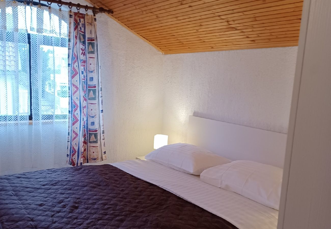 Appartement à Murter - Appartement dans Murter avec vue mer, terrasse, Climatisation, WIFI (125-2)