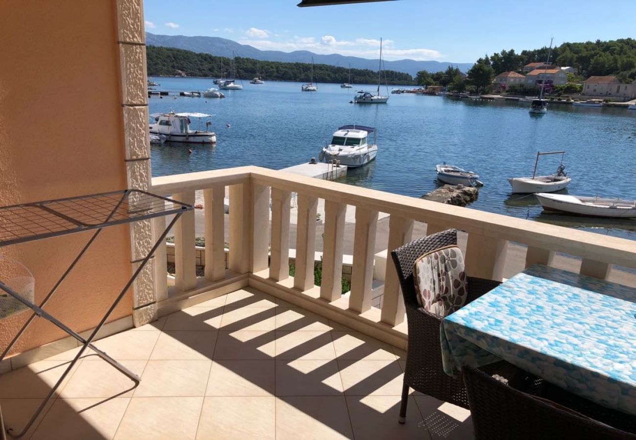 Appartement à Lumbarda - Appartement dans Lumbarda avec vue mer, terrasse, Climatisation, WIFI (128-1)