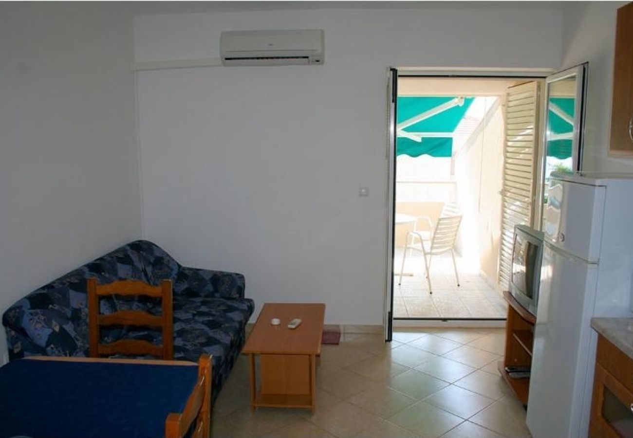 Appartement à Stara Novalja - Appartement dans Stara Novalja avec vue mer, terrasse, Climatisation, WIFI (133-2)