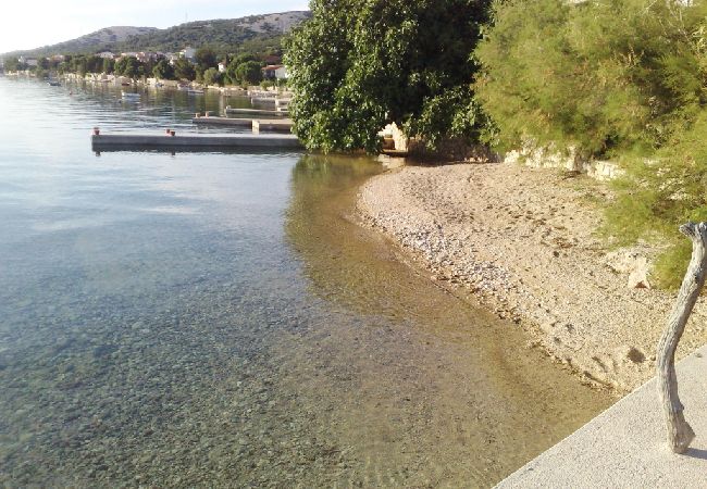 Appartement à Stara Novalja - Appartement dans Stara Novalja avec vue mer, loggia, Climatisation, WIFI (133-3) Appartement à Stara Novalja - Appartement dans Stara Novalja avec vue mer, loggia, Climatisation, WIFI (133-3)