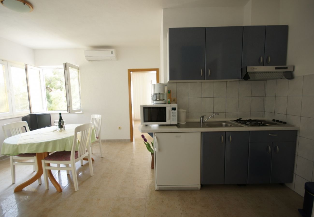 Appartement à Brela - Appartement dans Brela avec vue mer, terrasse, Climatisation, WIFI (75-5)