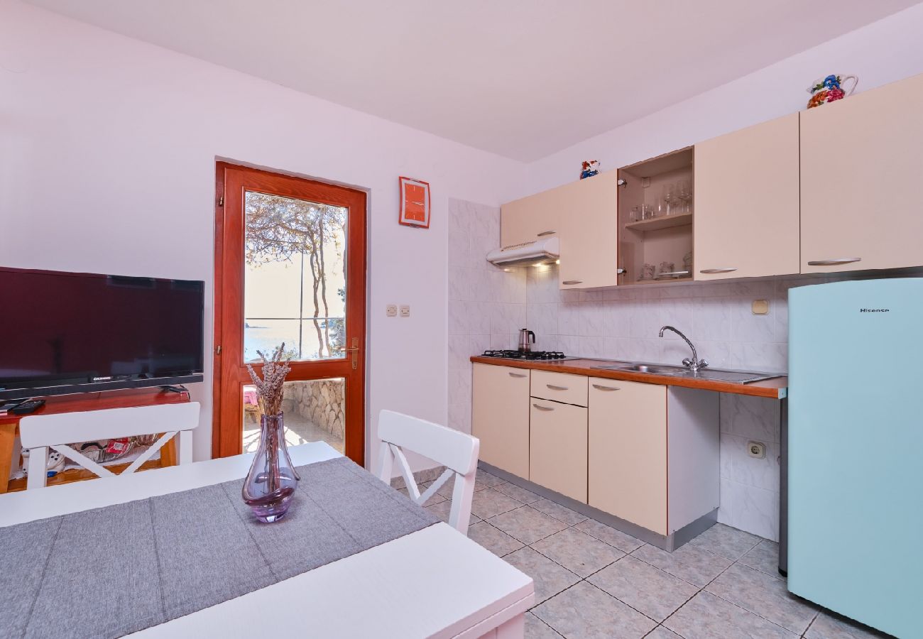 Appartement à Mali Lošinj - Appartement dans Mali Lošinj avec vue mer, terrasse, Climatisation, WIFI (137-1)