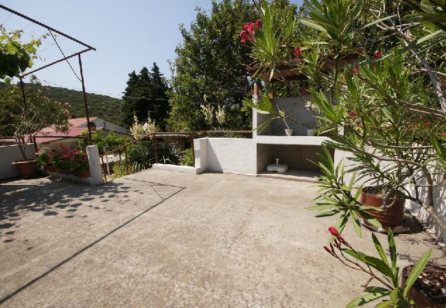 Maison à Vis - Maison de vacances dans Vis avec terrasse, Climatisation, Lave-vaisselle (139-3) Maison à Vis - Maison de vacances dans Vis avec terrasse, Climatisation, Lave-vaisselle (139-3)