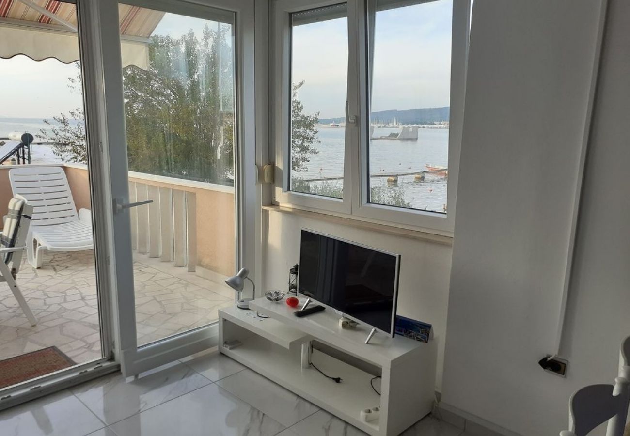 Appartement à Sukošan - Appartement dans Sukošan avec vue mer, terrasse, Climatisation, Machine à laver (151-2)