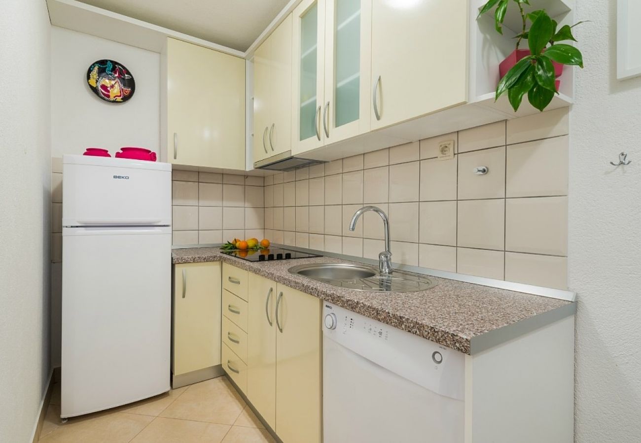 Appartement à Bol - Appartement dans Bol avec terrasse, Climatisation, WIFI, Lave-vaisselle (155-3)