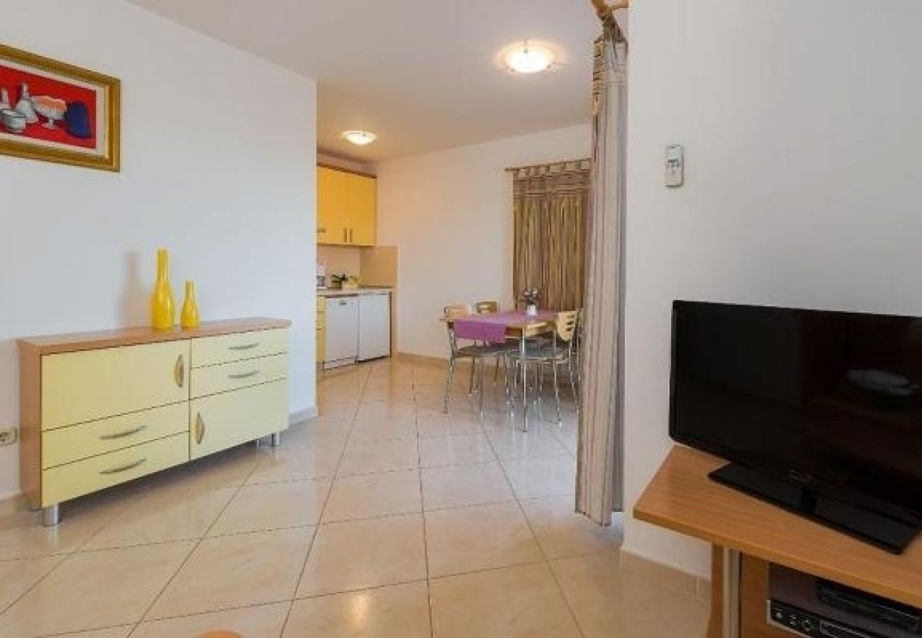 Appartement à Bol - Appartement dans Bol avec vue mer, Balcon, Climatisation, WIFI (156-2)